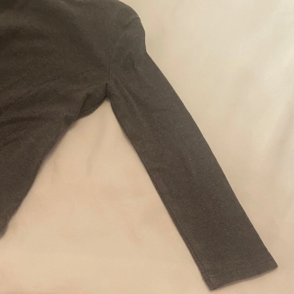 Gymboree Charcoal Long Sleeve Tee with Microphone and Music Notes